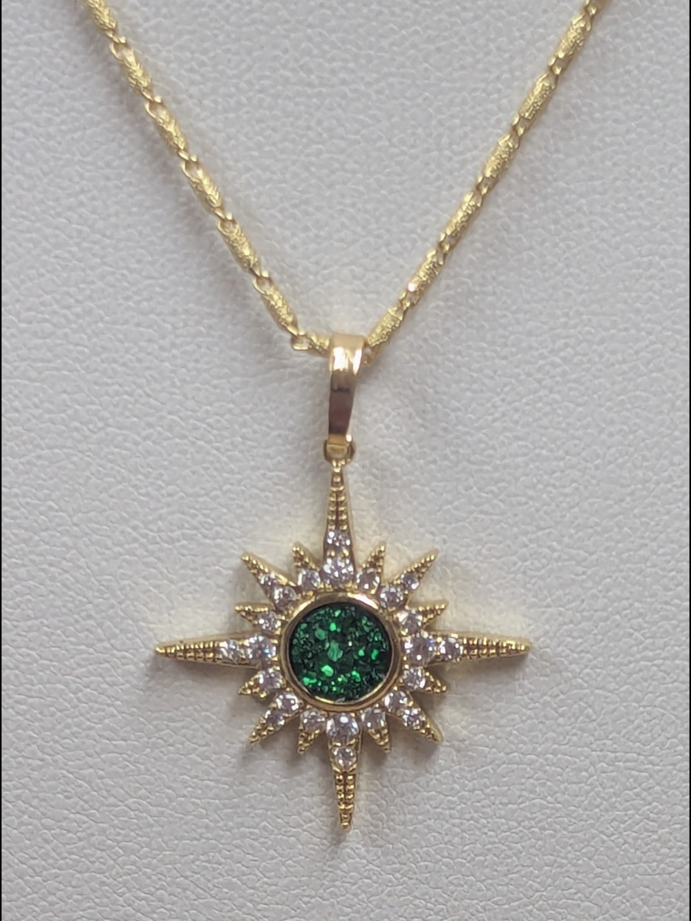 Emerald Green Druzy Starburst Necklace 18K Gold Plated Celestial Fall Jewelry - Picture 4 of 5